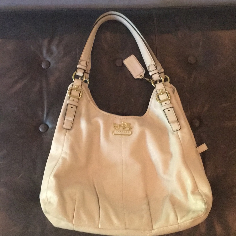 Cream Coach Madison Bag!